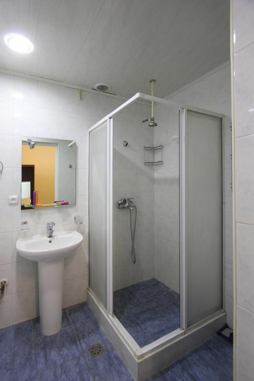 Studio With Balcony On Sayat Nova Avenue Yerevan Exterior photo